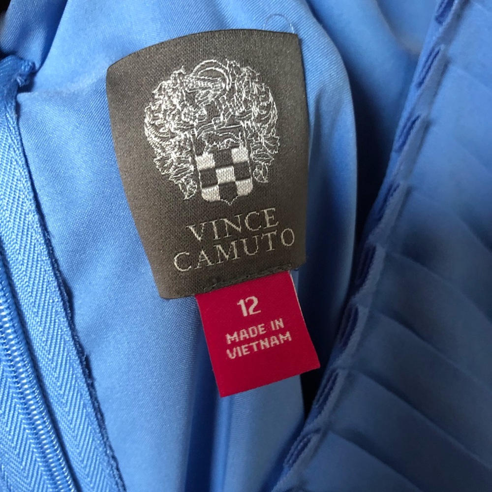 VINCE CAMUTO RUFFLE MIDI DRESS - Picture 2 of 2